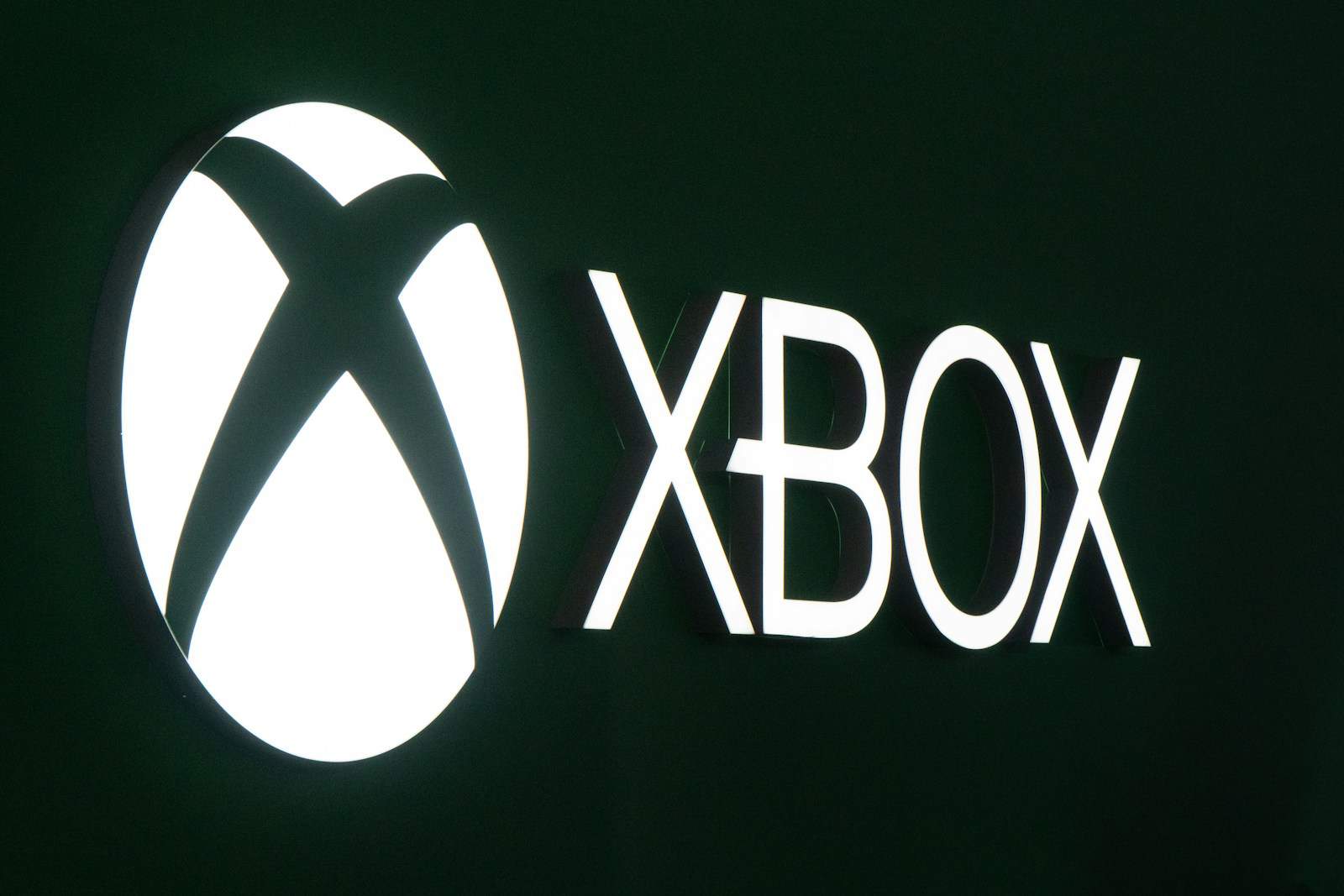 The Evolution of Xbox: From Original Console to Gaming Giant